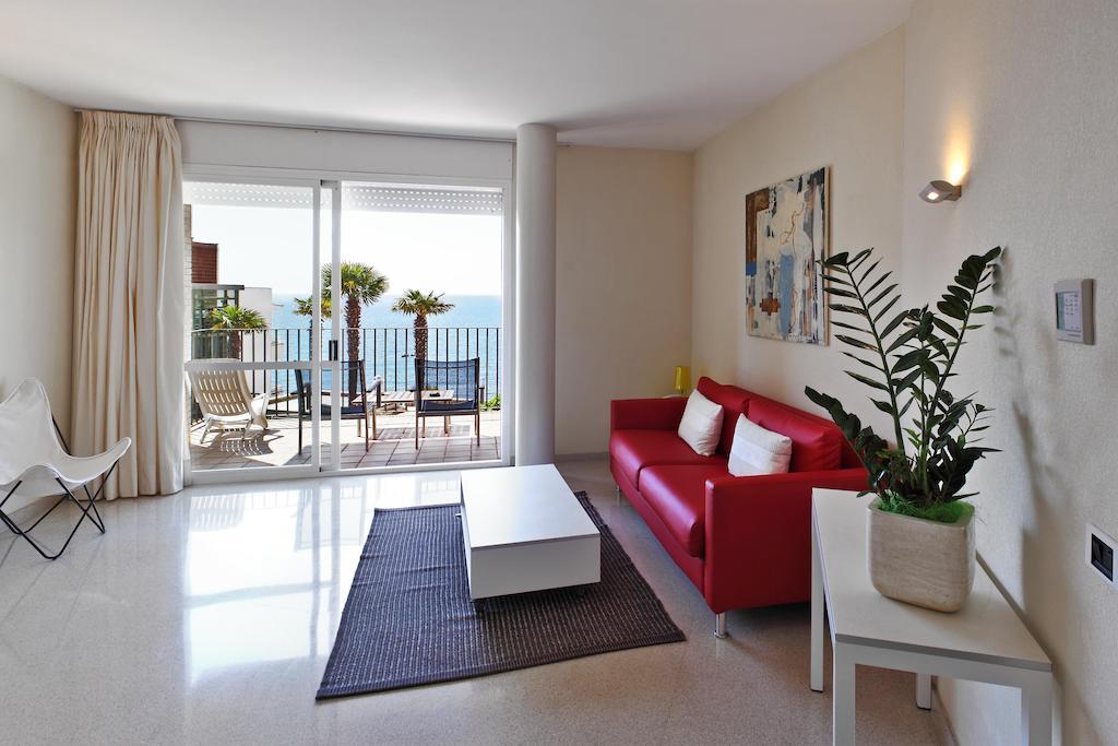Suite Familiar con vistas al jardín (2 adultos + 2 niños)